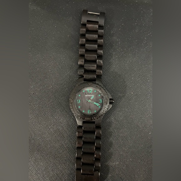 WeWood Black Wooden Men’s Watch - Picture 2 of 3